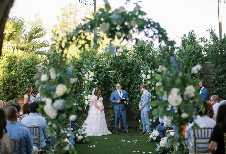 Floral arrangement preview