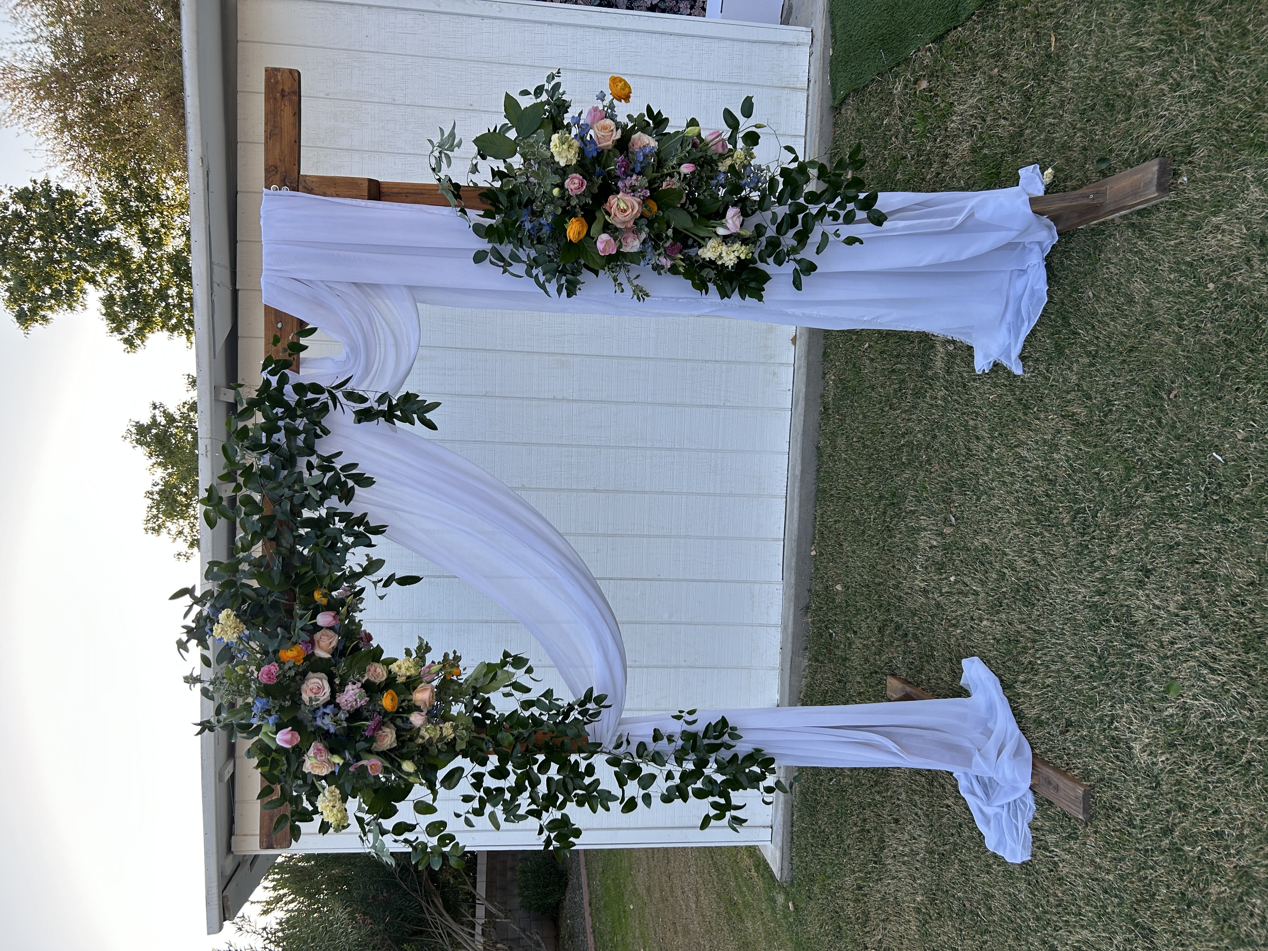 Floral arrangement preview