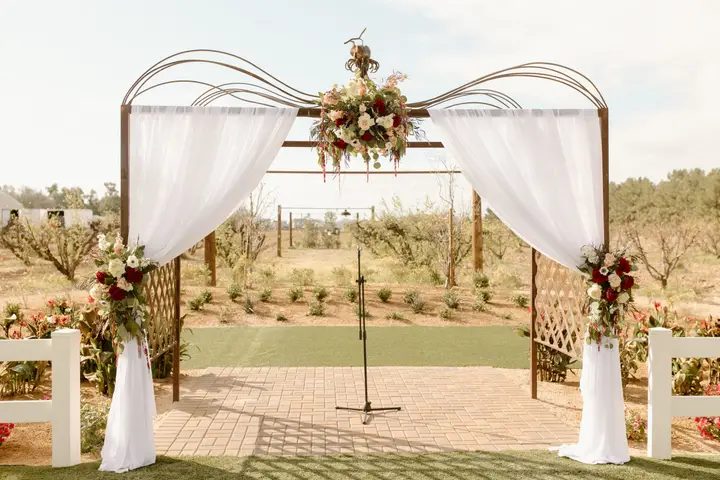 Floral arrangement preview